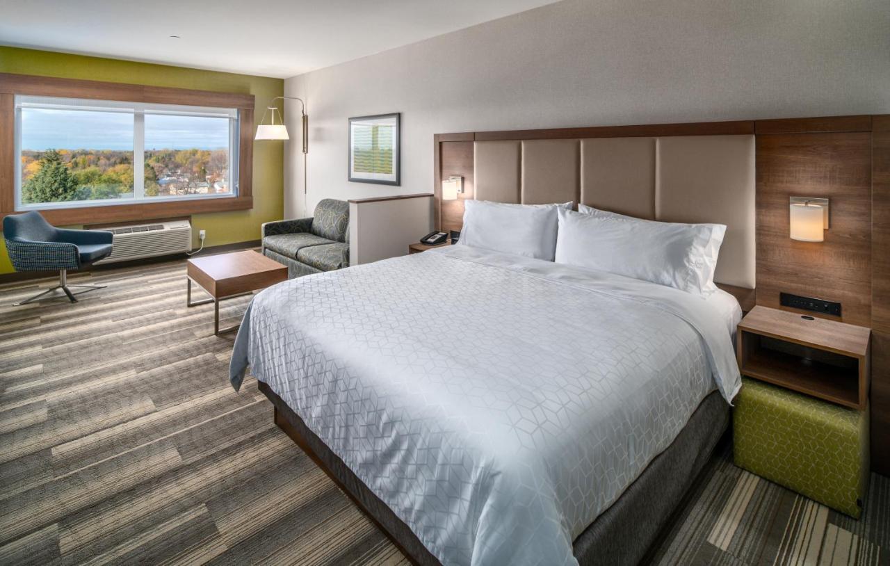 Holiday Inn Express & Suites - Brandon By Ihg Kültér fotó