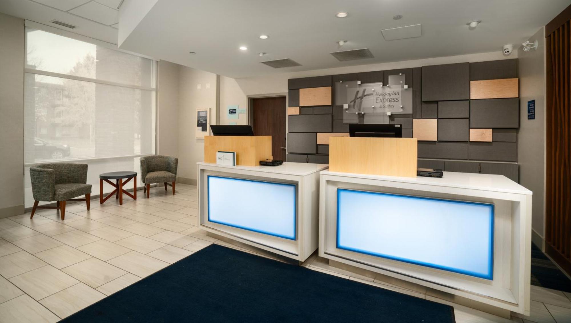 Holiday Inn Express & Suites - Brandon By Ihg Kültér fotó